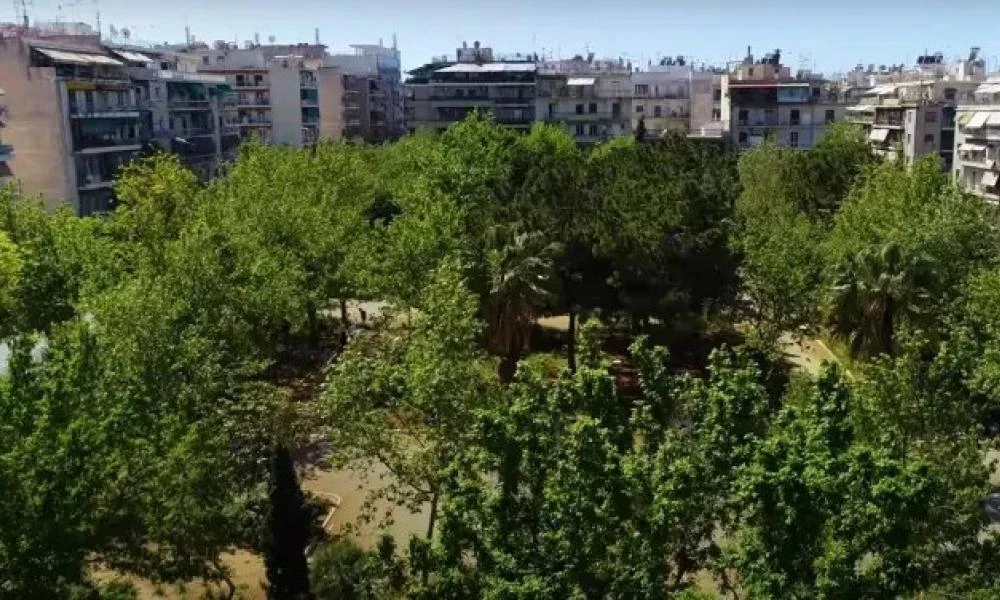 Το υποτιμημένο πάρκο «όαση» στο κέντρο της Αθήνας - Ψηλά δέντρα, «λίμνη» και μια ιστορική βίλα